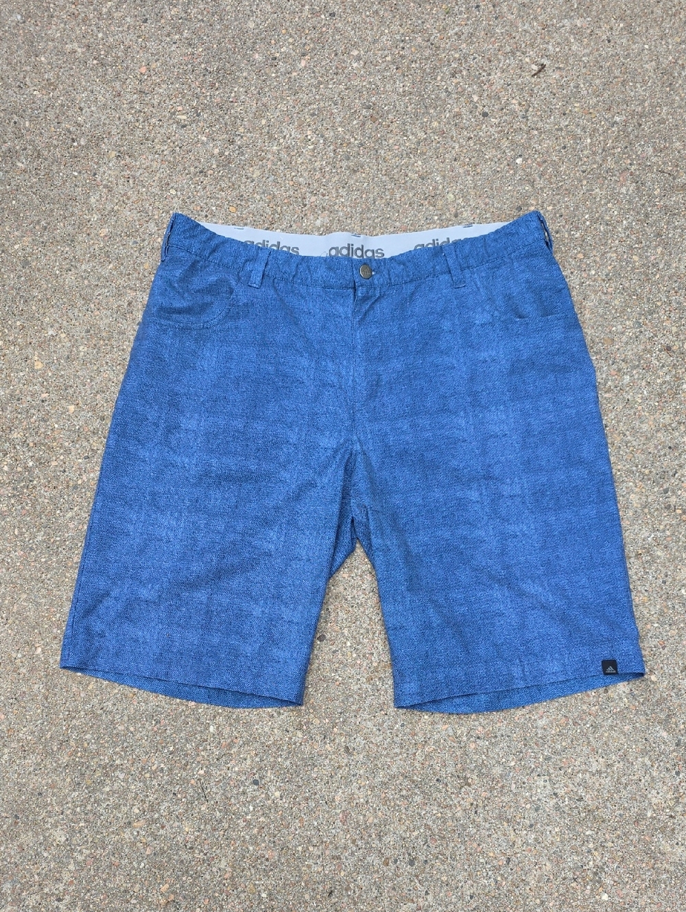 Adidas Flat Front Golf Shorts With Textured Pattern Size 36